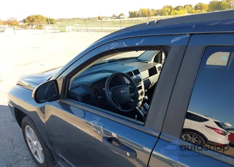 2008 Jeep Compass Sport из США, поврежденный, VIN 1J8FT47W18D741547